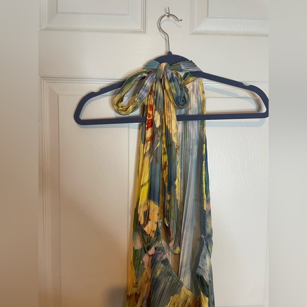 PRETTY LITTLE THING - Halter floral pleated dress - Picture 8 of 8